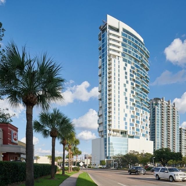 Through our trusted partnership with regional center, Houston EB5, we are able to pursue investment opportunities that create U.S. jobs and boost the American economy.
.
.
.
.
#arabella #realestate #houston #htx #eb5investors #eb5visa #investorvisa #investor #eb5 #eb5program