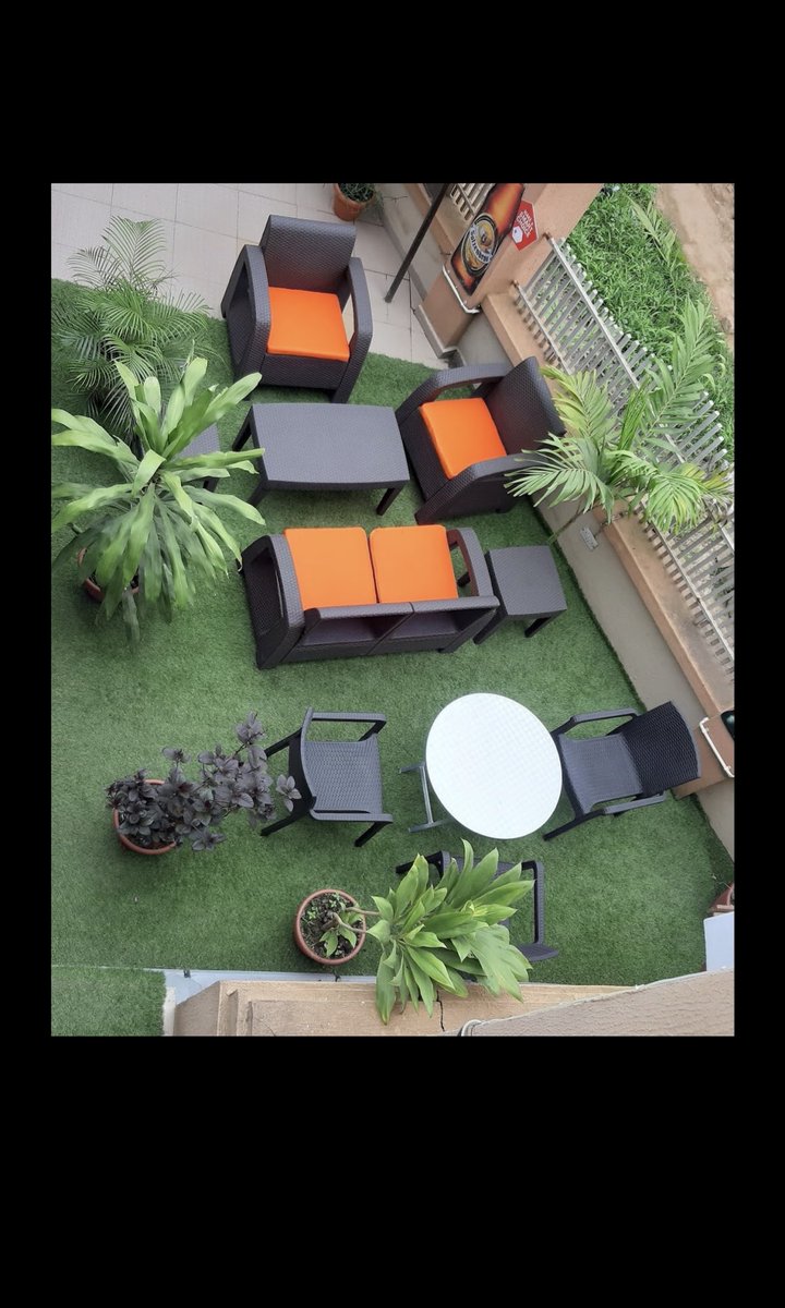 Greol Lounge and BarKaraoke lovers Bar Games with lovely food Odua shopping center,Idi ape