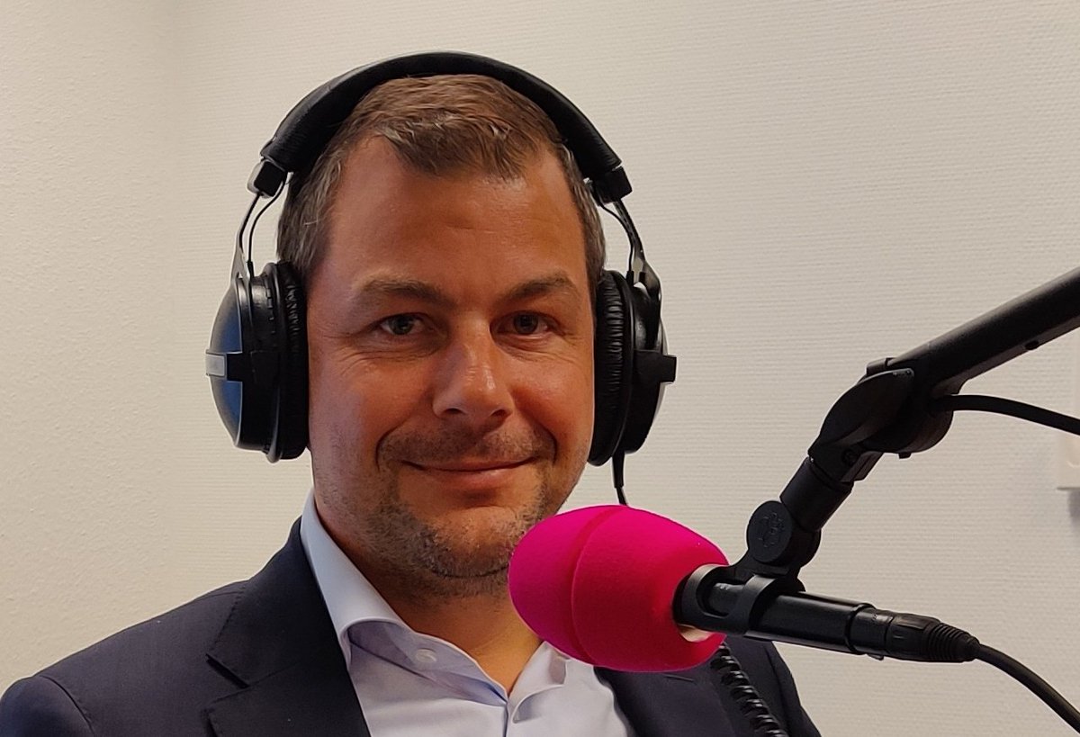 Mijn gast vanavond bij BusinessClubRadio is Thijs Bochane van de Bochane groep.

We hebben het over auto's en veel meer

<a href="/EDEFM/">EDE FM</a> 
<a href="/OmroepEde/">Omroep Ede</a> 
<a href="/TBochane/">Thijs Bochane</a> 
<a href="/BochaneGroep/">Bochane</a> 

#Auto #dealer #schade