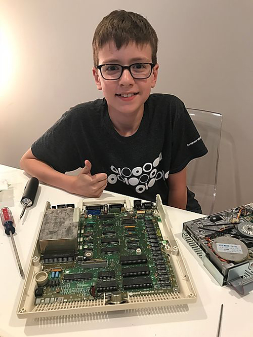 WCGrid tweet picture