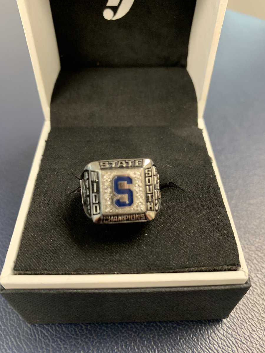 mhssgirlssoccer's tweet photo. Together as the special 2019-2020 group (missing a few) one last time to receive and show off our championship rings! 💍🏆 @MTPSpride @JRCarroll4 @MiddsouthNation https://t.co/egrPHoznBB