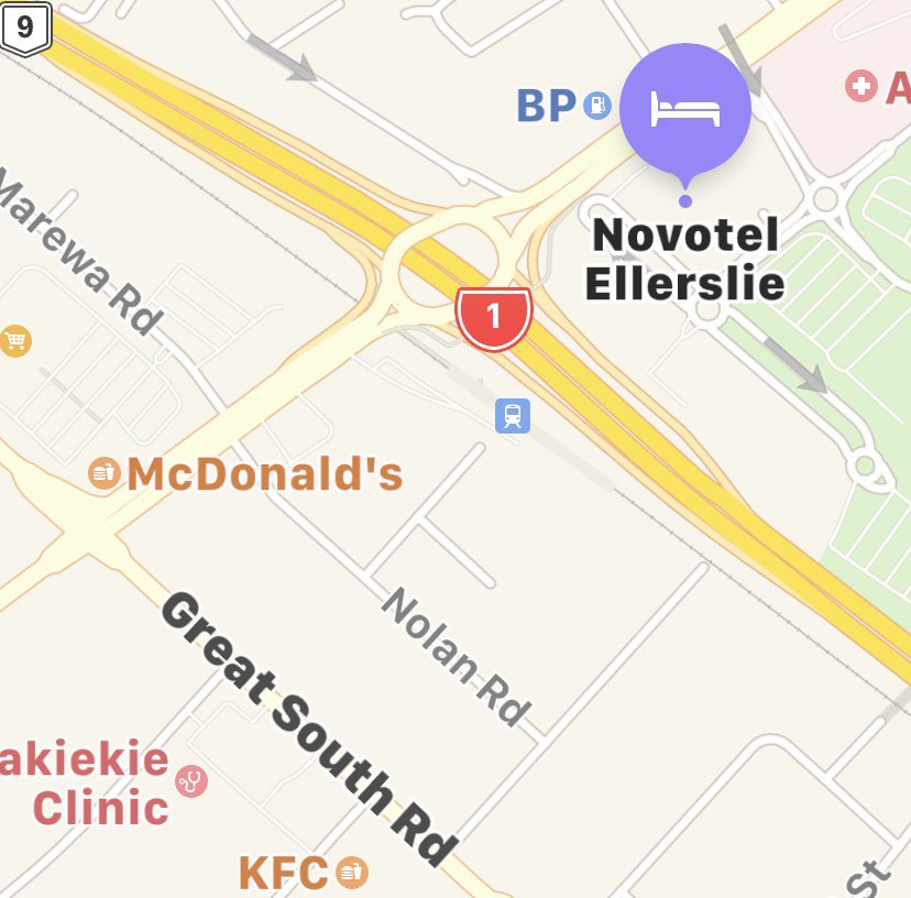 Hilary_Barry's tweet photo. To claim to have got lost driving on the motorway when the Novotel Ellerslie is almost built directly on SH1 is implausible. You literally drive 20 metres to the motorway and then follow it all the way to Wellington. I don’t buy it. https://t.co/7FUeECNjOW