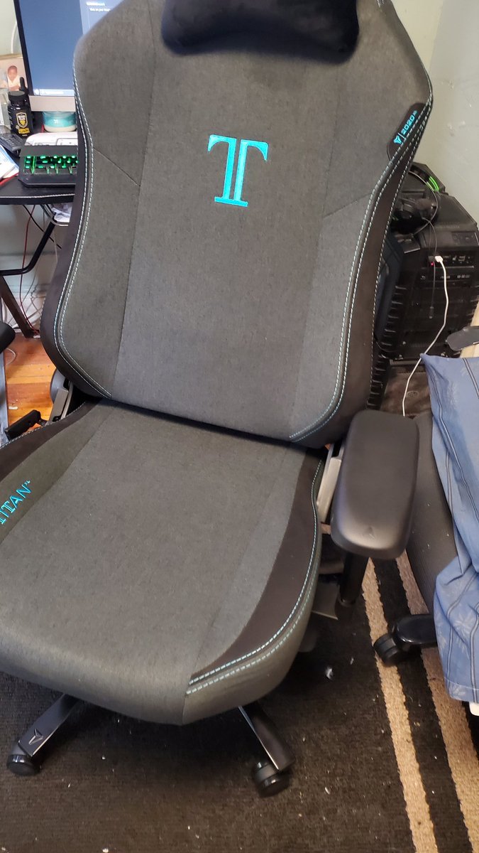 Bunk_81's tweet photo. #secretlab https://t.co/i43l9dgdO7