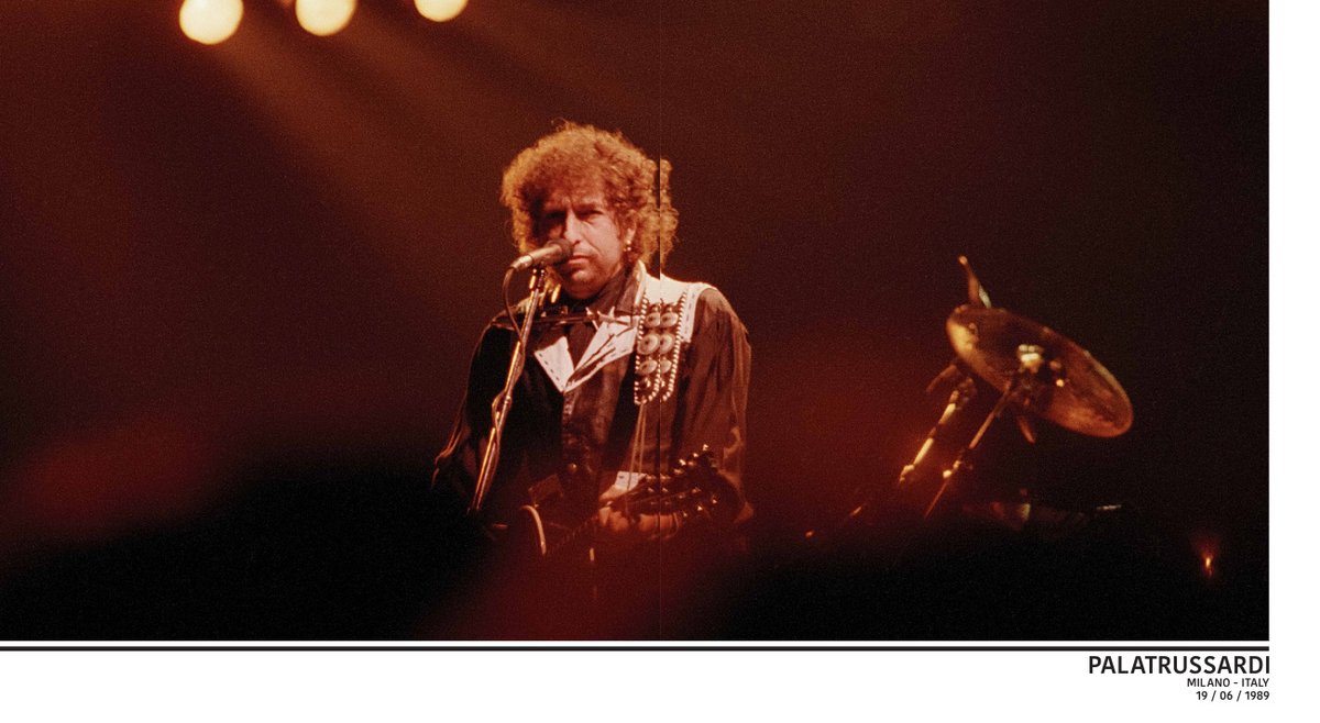 From the upcoming book: No Such Thing as Forever: Images from 30 years of The Never Ending Tour 1989-2019
Signed copies still available at: bobdylanisis.com/product/no-suc…
#BobDylan