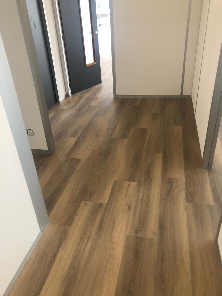 #pvc #leggen #vloersterk #slootsprojectinrichting #topteam