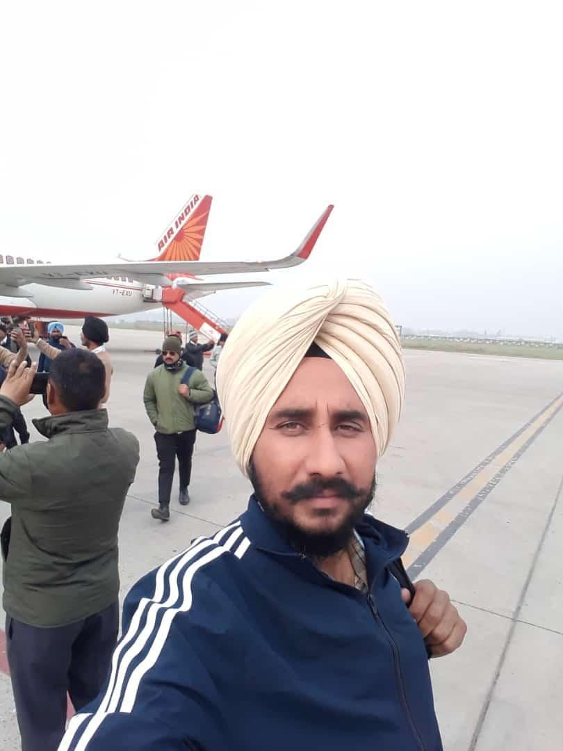 aqqasbaig777's tweet photo. All 20 soliders killed by #PLA are belongs to sikh community. Is it revenge of #Khalistan movment . Question is where are #Hinduta soliders . Is it a game to create hate among khalistanies and chines @majorgauravarya @GeneralBakshi https://t.co/JyhL4JlchR