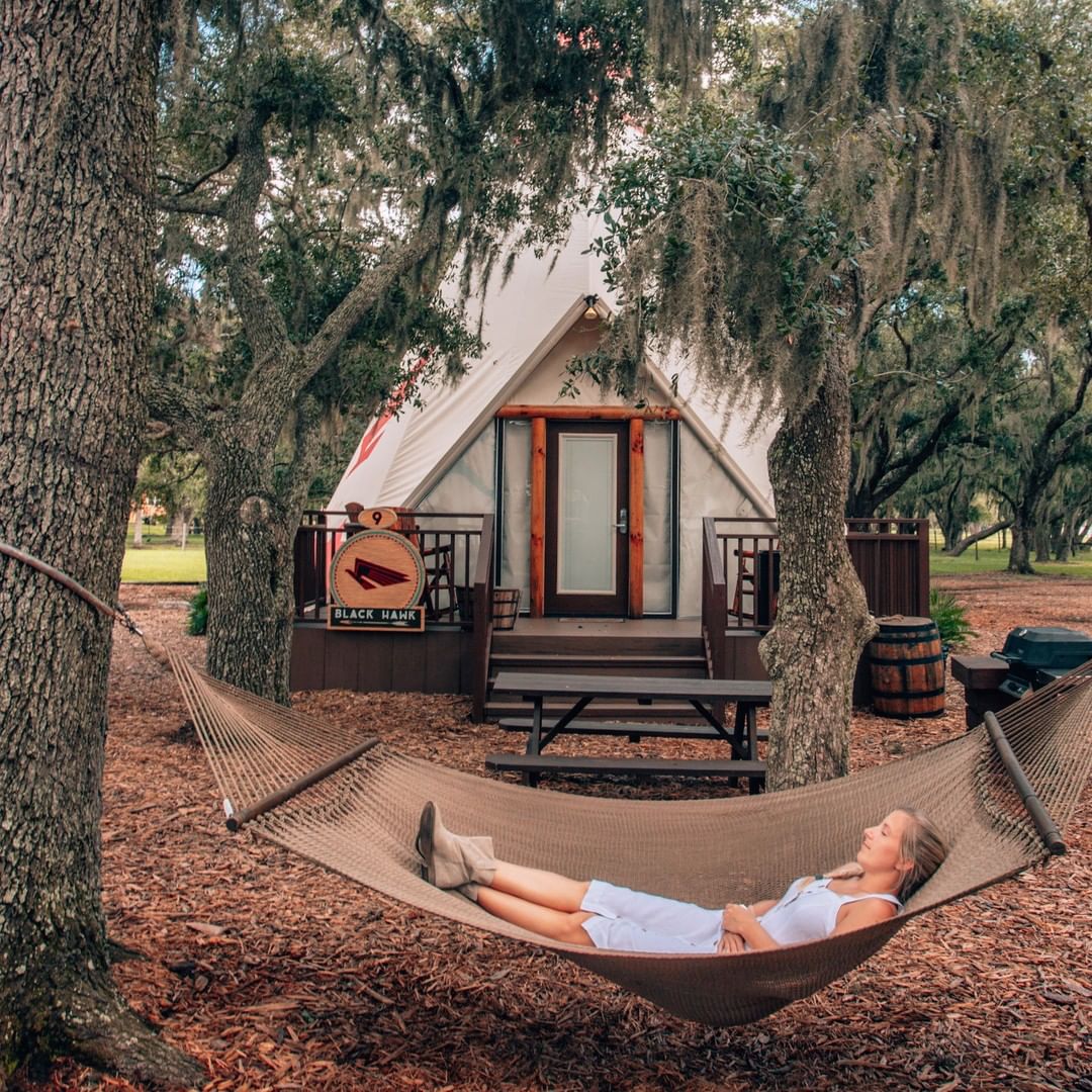 If you're dreaming of your next Florida weekend getaway, opt for something truly unique! #DYK? There are treehouses, teepees, chickee huts, haunted hotels across the state! bit.ly/3btmylo #LoveFL 📷 : @WestgateResorts at West Gate River Ranch & Rodeo @VisitCentralFL