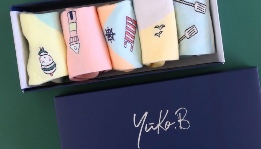 CopseMagazine's tweet image. Yuko B manages to bring two corners of the fashion world together with Korean inspired fashion and homewares filtered through a little French style. loom.ly/5Wxym2w #copsemagazine #fashion #korean #french #yukob #family #handbags #socks #homeware