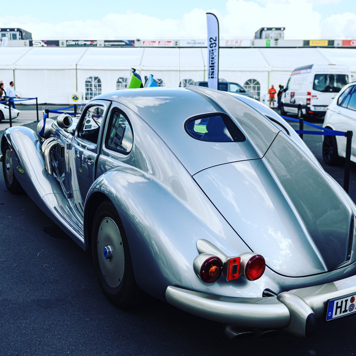 ISDERAofficial's tweet photo. The 116i autobahkurrier, with 2 v8 engines for a total of 10l, 600hp and a top speed of 242km/h. The perfect retirement car for E.Schulz. The vision is from 1984 but the final car was born in 2006. #isdera #toobaditdidntmakeitinmarvelcaptainamerica #autobahnkurrier116i #retire https://t.co/ZLAKffTdrK