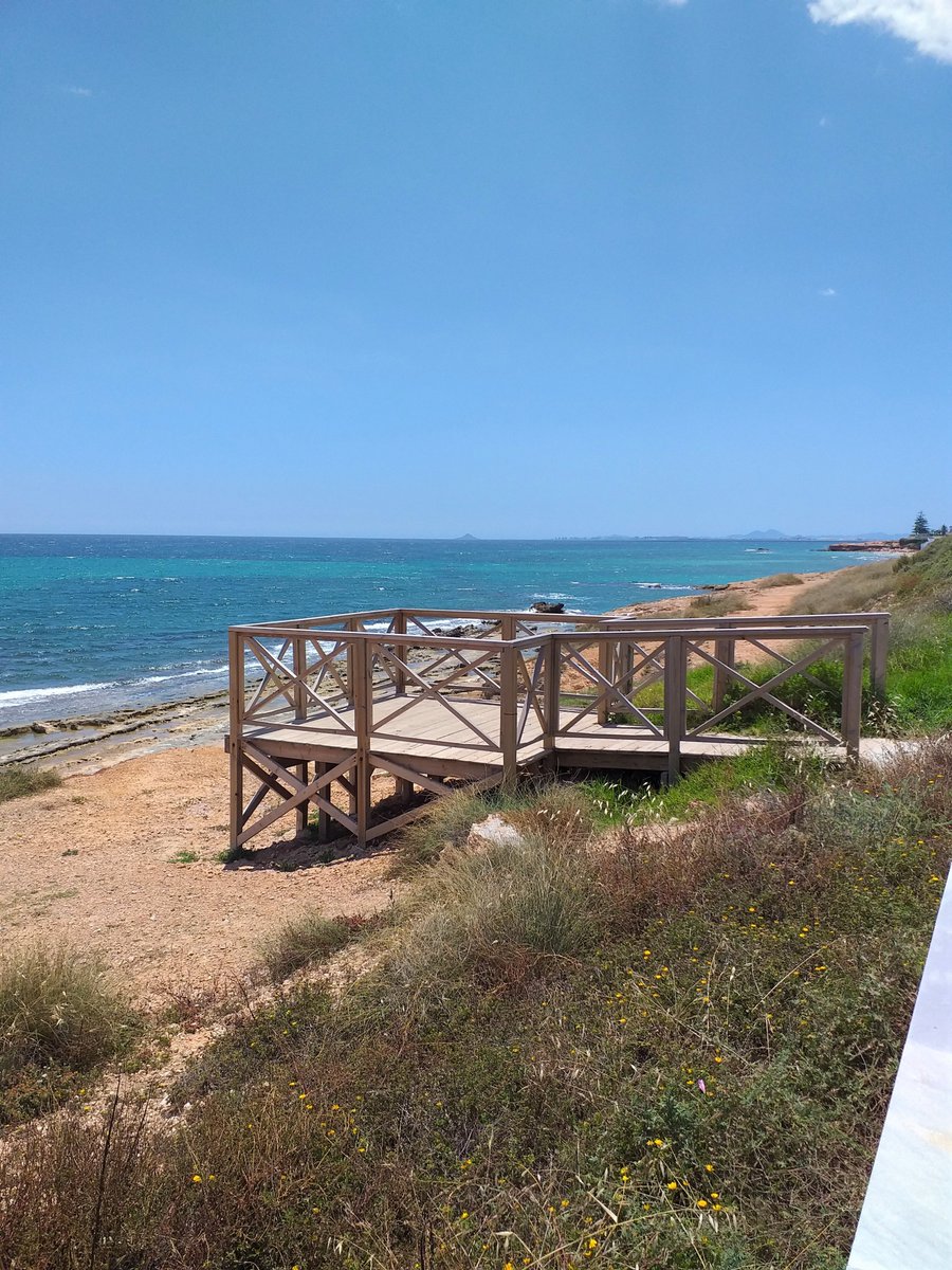 A Roman quarry right on our doorstep near Mil Palmeras beach! More info and pics over on the blog suncreamandsparkles.com/2020/06/mil-pa… 
#milpalmeras #pilardelahoradada #costablancasouth