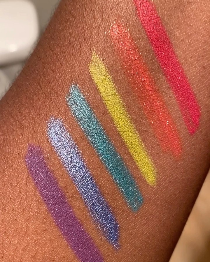 sorg lave mad tennis NYX Pro Makeup US on Twitter: "She's shimmery 🤩 Which shade from our Pride  Edition Vivid Brights Eyeliner collection do you need in your life?  🌈✨Listed from top to bottom: 🍒 Snatched