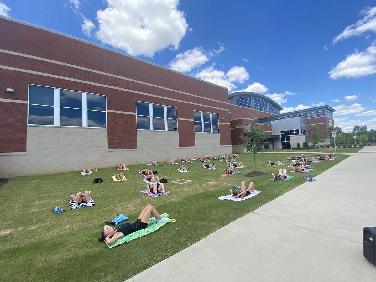 chs_pom's tweet photo. Week 2 of social distancing practices! We are so excited to be practicing together, even if we are all 6 feet apart! https://t.co/1w42RuvOYK