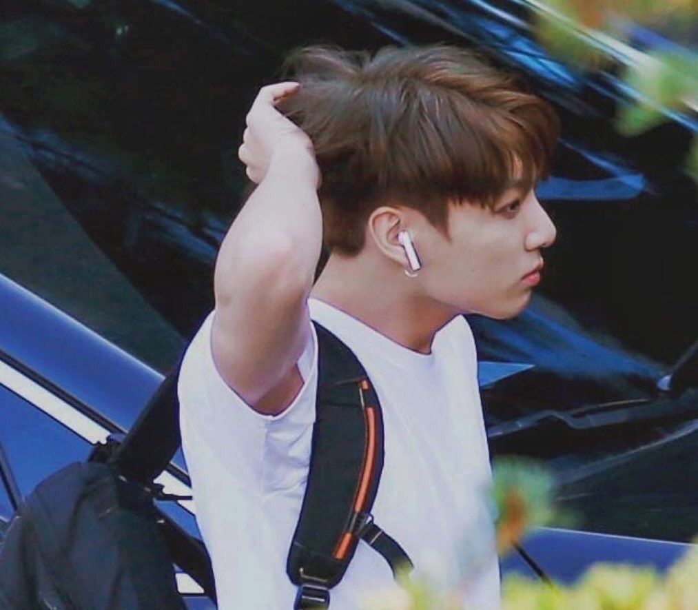 College student Jungkook; a thread