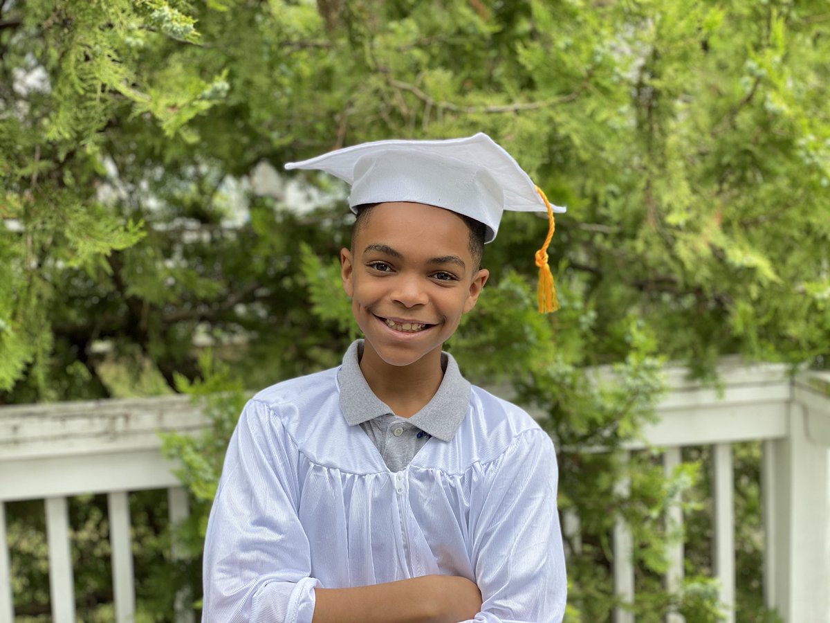 Justin_Grant__'s tweet image. It is challenging to raise a young black child in the world that we live in today, but I am proud to announce that today my son is a 2020 graduate of Featherbed Elementary and is one step closer to the King he is destined to become🤴🏾 #6thGrader #ProudFather