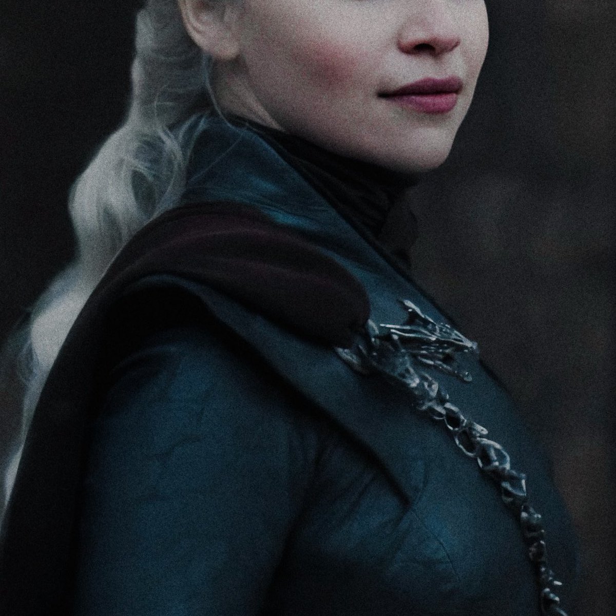 Emilia Clarke Network tweet media