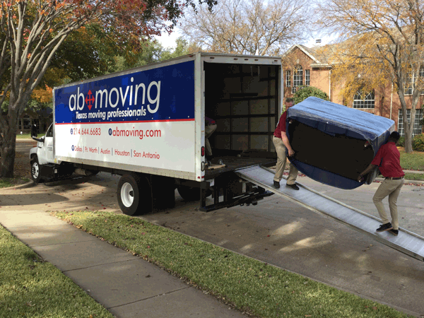 ABMoving's tweet photo. Follow us to your new home! Get your FREE quote today for a luxury experienced move from AB Moving! --> https://t.co/23rb60L9uC https://t.co/IZ4xxcopjj