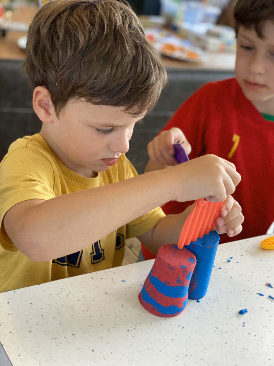 JenniferWathe10's tweet photo. Family bubble to the rescue! JJ was so happy to have his Nanny and Grandma visit this week to help with home school whilst mummy did some work. Writing, Monet art class, 2D &amp; 3D  shapes and early fractions with kinetic sand. (1/2 and 1/4 only) 💥 @GreenwaysPri @missshallmark30 https://t.co/5a5ZcOtYmj