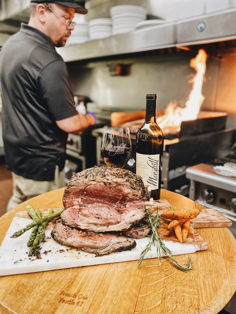 Maryhill #Woodinville will be offering a special #FathersDay Prime Rib dinner. $30, incl. a comp. glass of wine. Served 4-7p Sun, June 21 by reservation ONLY. Please call the tasting room 425-481-7925 or collyns@maryhillwinery.com. 
#woodinvillewa #woodinvillewinecountry #wawine