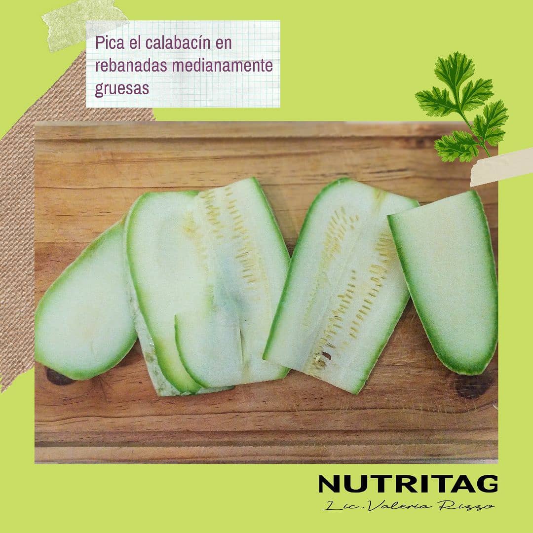nutritag's tweet photo. Paso 1. 
#nutricion #calabacin #alimentacionsaludable #salud #saludnutricional #comeconsciente #vegetales https://t.co/5f2WctUmFh