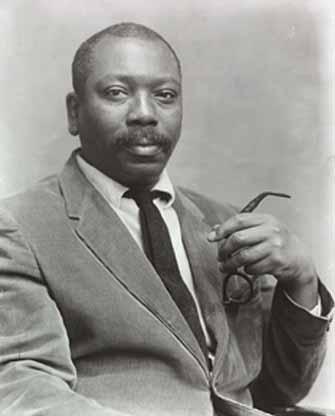 UM_alumni's tweet photo. Continuing this week of #Juneteenth celebrations, the @loweartmuseum is inviting you to discuss Jacob Lawrence's impressive career and the historical impact of his works on Thursday, June 18th. Click the link below to secure your spot! 🙌

https://t.co/30uHwXzU38 https://t.co/SHGK4kzsOz