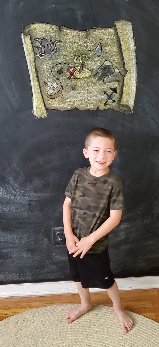 MTL_HS_K's tweet photo. On the second to last day of Kindergarten, we celebrated “X-Marks the Spot Day!” We spent the day doing scavenger hunts—finding things that rhymed with hose, things that rhymed with glue, different shapes, and things that started with different letters! https://t.co/WSGuOlzmS2