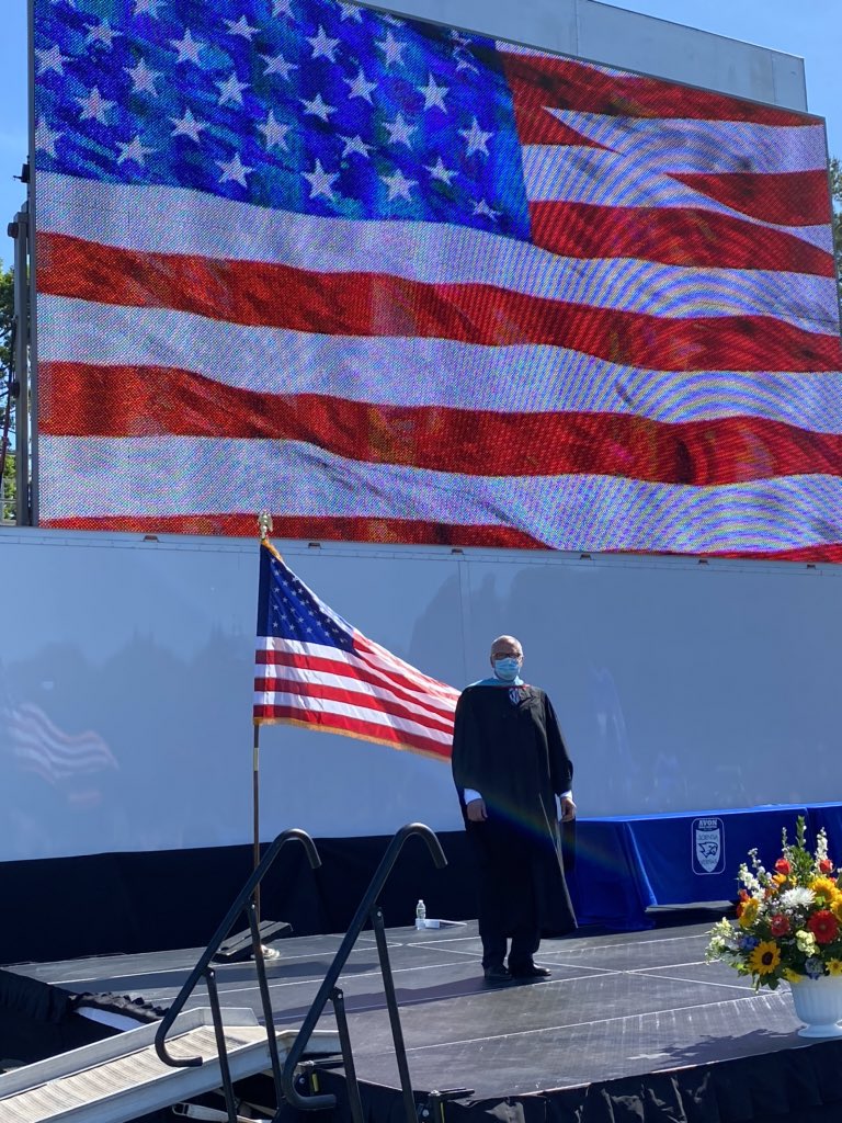 AvonSuper tweet media