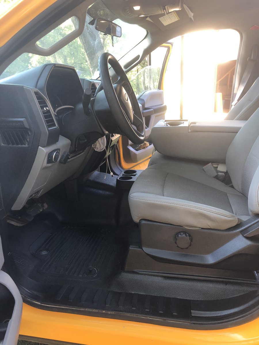meggggsnbacon's tweet photo. So satisfying! Love this business of mine &amp; being my own boss. Megs Mobile Detailing on facebook! Book with me! https://t.co/NitHV4e98h