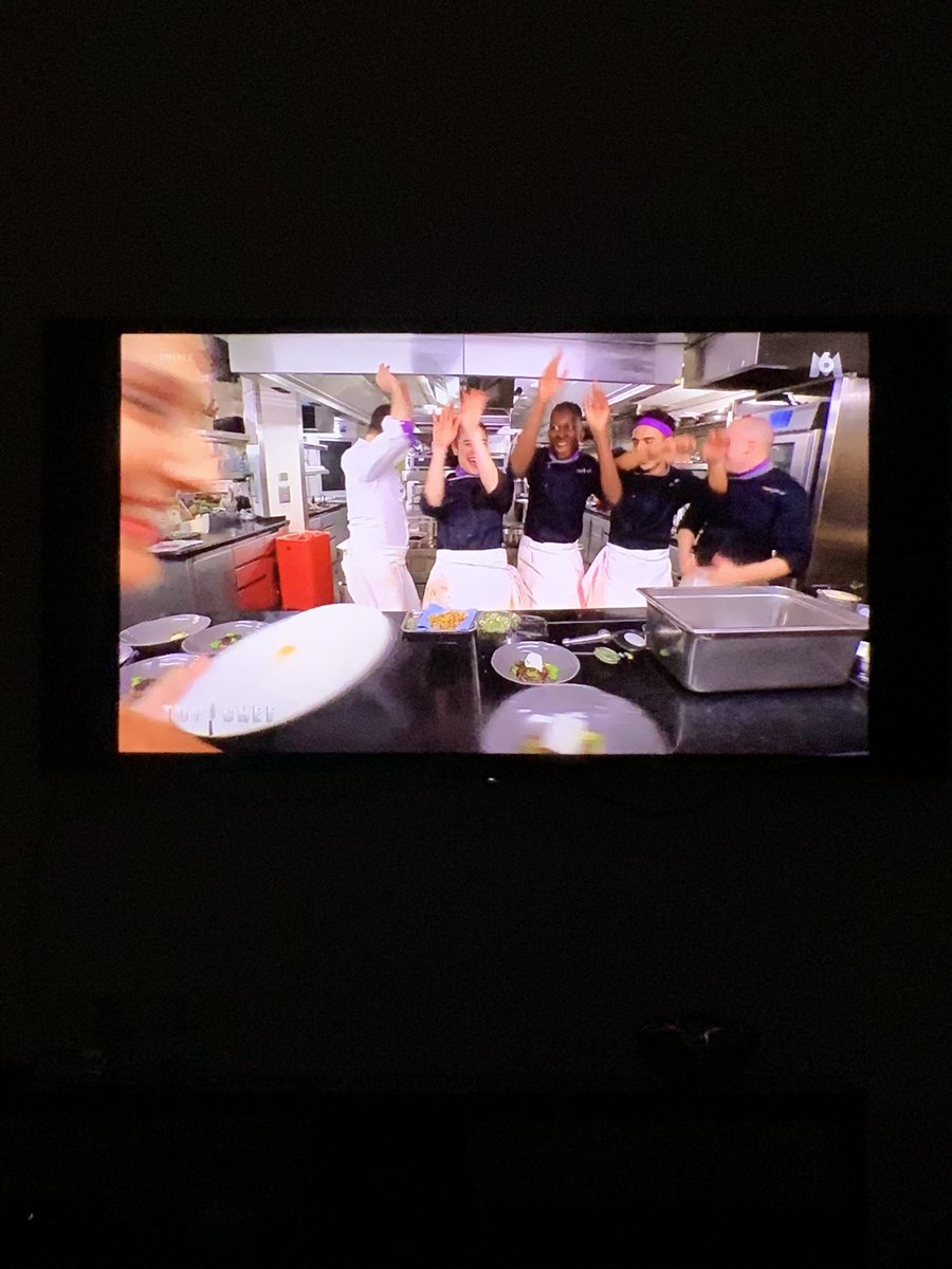 clemdel26's tweet photo. Ça c’est une équipe putain #TopChef https://t.co/IlOHgZtUwb