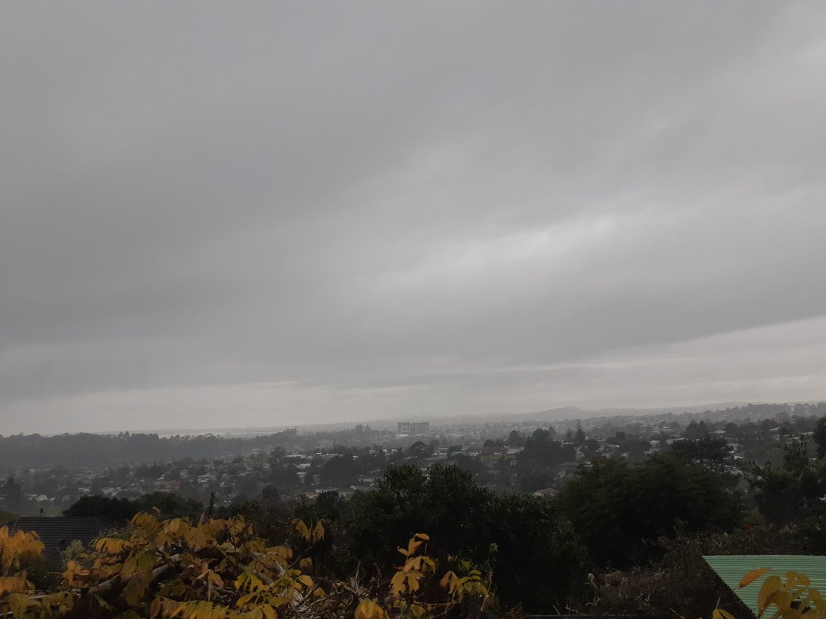 RachaelParke's tweet photo. Wont be walking and talking this morning. #fillthedams #needtherain #itiswinter https://t.co/Wc4TzlWfAl