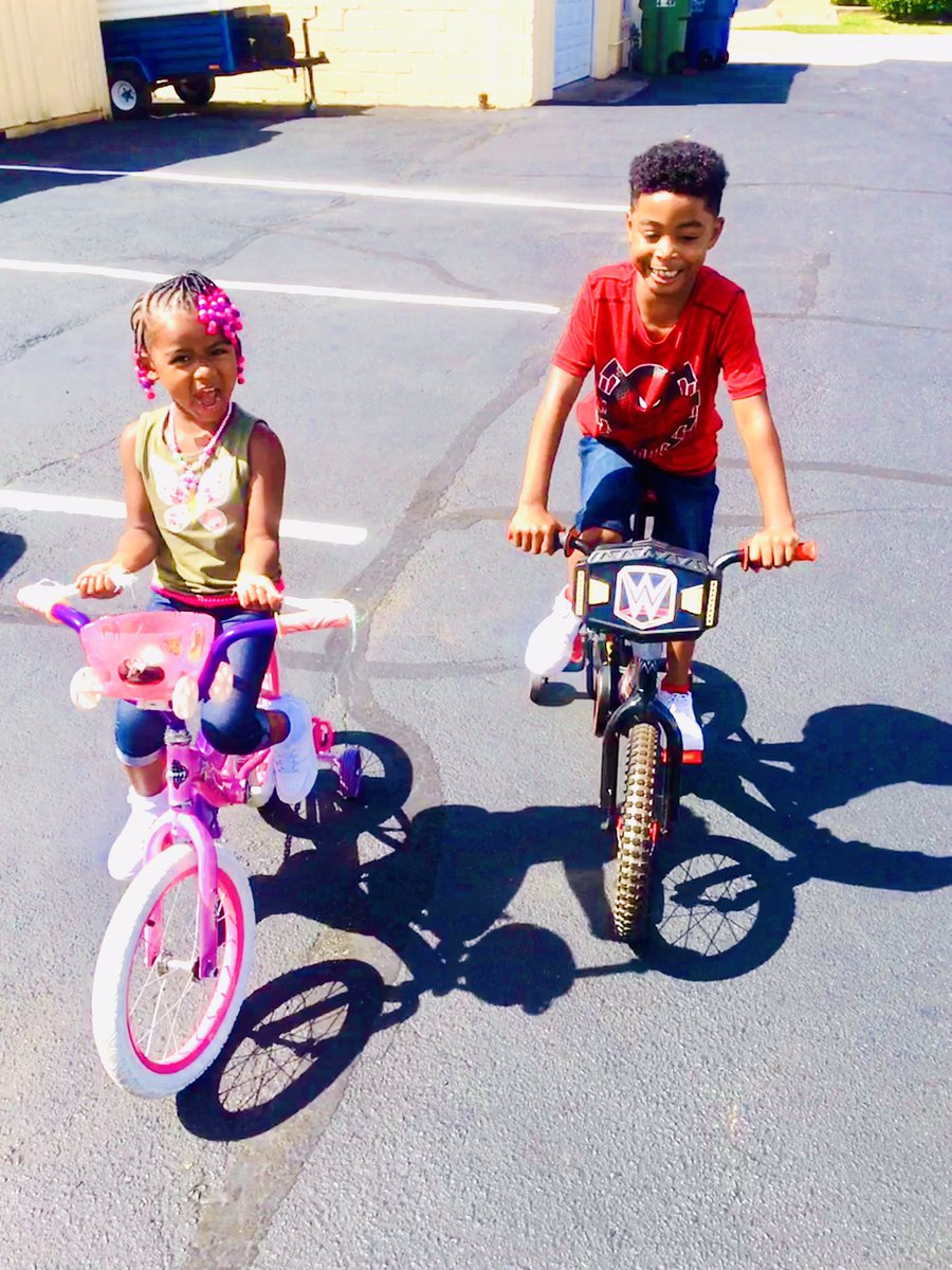 The_Anya_J's tweet photo. 💖💙🚴🏾‍♂️🚴🏽‍♀️⚓️ https://t.co/ucmaGxs6kb