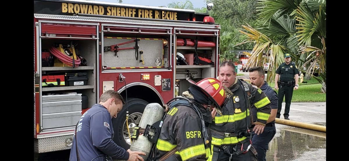 #BSFR is operating on the scene of a residential structure fire located at 3703 BEACH WAY in <a href="/CooperCityGOV/">City of Cooper City</a> Heavy smoke damage to structure. Two residents escaped without injury, three dogs rescued by firefighters, one firefighter suffered minor injuries performing rescue.