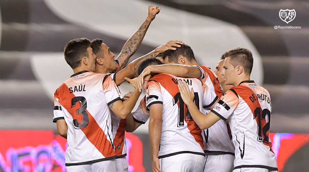 RayoVallecano's tweet photo. Fiiinaaal en Vallecas!! 
Rayo Vallecano 1 - @CFuenlabradaSAD 0 

⚽️ @MarioSuarez4 (p)

#RegresarSinOlvidar
#PorLosQueNoVuelven https://t.co/mgC0Ty6tGC