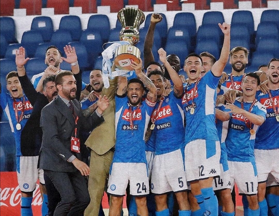 88_atti's tweet photo. #CoppaItaliaCocaCola #Coppaitaliafinal #NapoliJuventus 🤩 https://t.co/0hr77y3znI