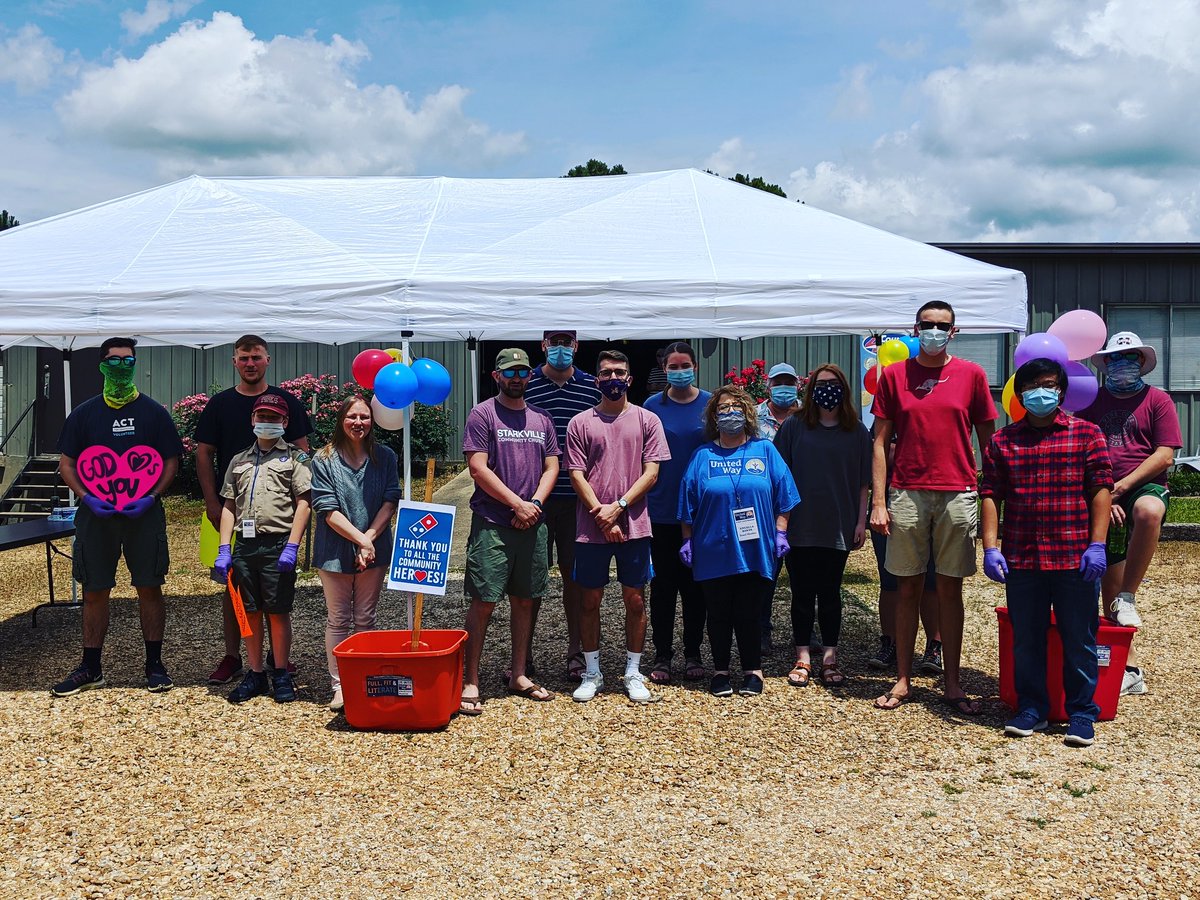 unitedwayncms's tweet photo. In May, our strong neighbors at Starkville Community Church​ and @CFAStarkville hosted drive-thru food drives benefitting local food pantries and neighbors impacted by Covid-19. Thank you to everyone who donated items! 
#liveunited #UWStrongNeighbors #Covid19 https://t.co/bQndhaZum8