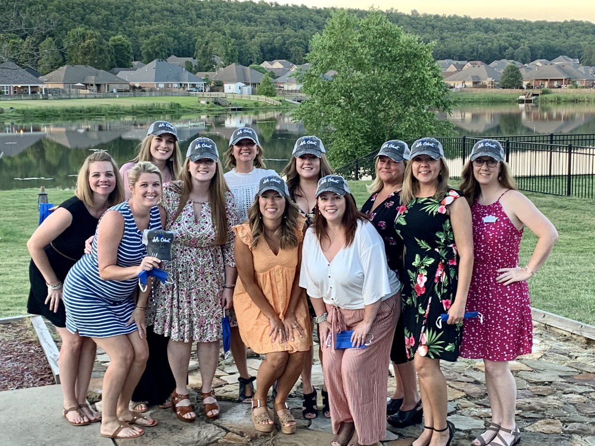 jaofcabot's tweet photo. Junior Auxiliary of Cabot Spring Awards Banquet 💙💙 https://t.co/f1yeMNll7Z