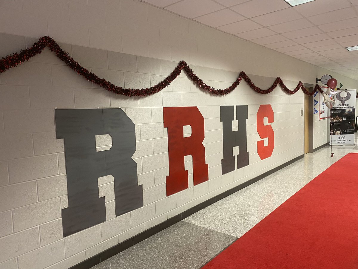 RockRidgeWINGS's tweet photo. Congratulations Class of 2020! A special shoutout to all seniors who were part of the WINGS Program! Thank you for all you did to make the program a huge success! @RockRidgeHigh #Classof2020 #lcps19 https://t.co/WqQd7iVD2n