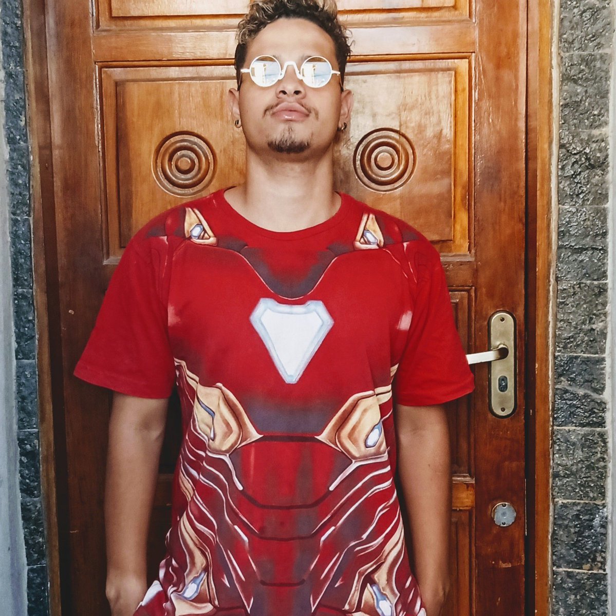 CarlinVuc's tweet photo. #NewProfilePic https://t.co/kH6cOncRXj