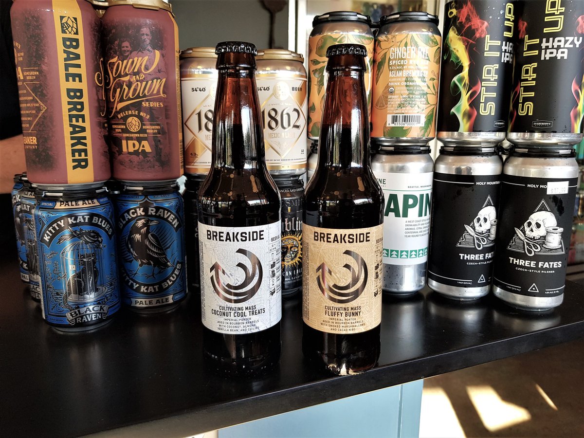 So much great beer in four-pack / six-pack / bottle, coming in fresh! See everything available, ORDER ONLINE and we will have it ready for you to pick up! Food and crowlers too.
👉👉 bit.ly/3bdMn9g
Stay for a pizza, pint, or pitcher, on the PATIO too, it's a nice day! 😎
