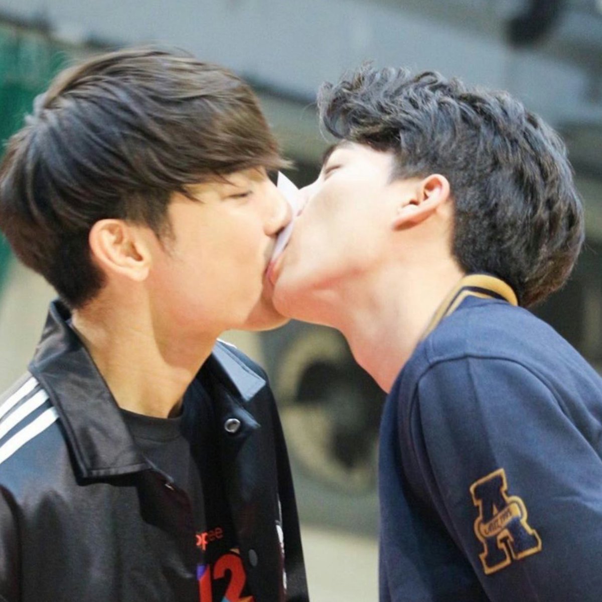 A thread of  #MewGulf and  #OffGun as eachother because I am literal  #Waanjai and  #Babii trash 