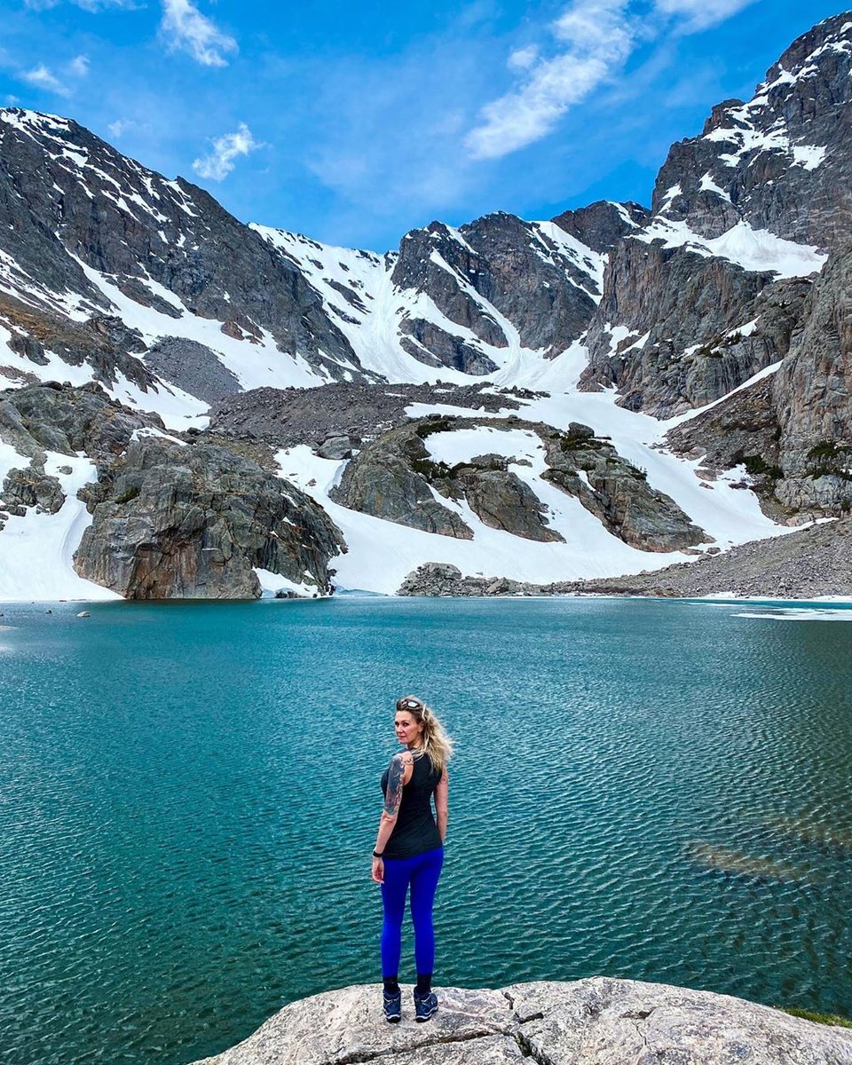 pexnow's tweet image. If you try to tame her she will fly away, because pretty little spirits like her, never like to be caged | Nikki Rowe  📷 &amp;amp; post credit: @kelly.goes.outside

soo.nr/Furi