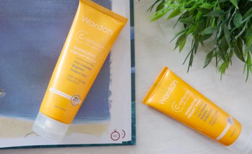 wardah creamy wash c defense