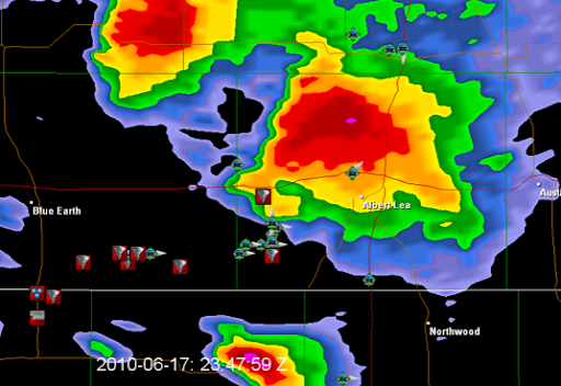On This Date in 2010: The tornado that would be on the ground for 21 miles is now in progress just west of Conger, MN. The tornado is strengthening to EF-3 intensity at this time. Storm Chasers are reporting information to  @NWSTwinCities via  @SpotterNetwork.  #mnwx