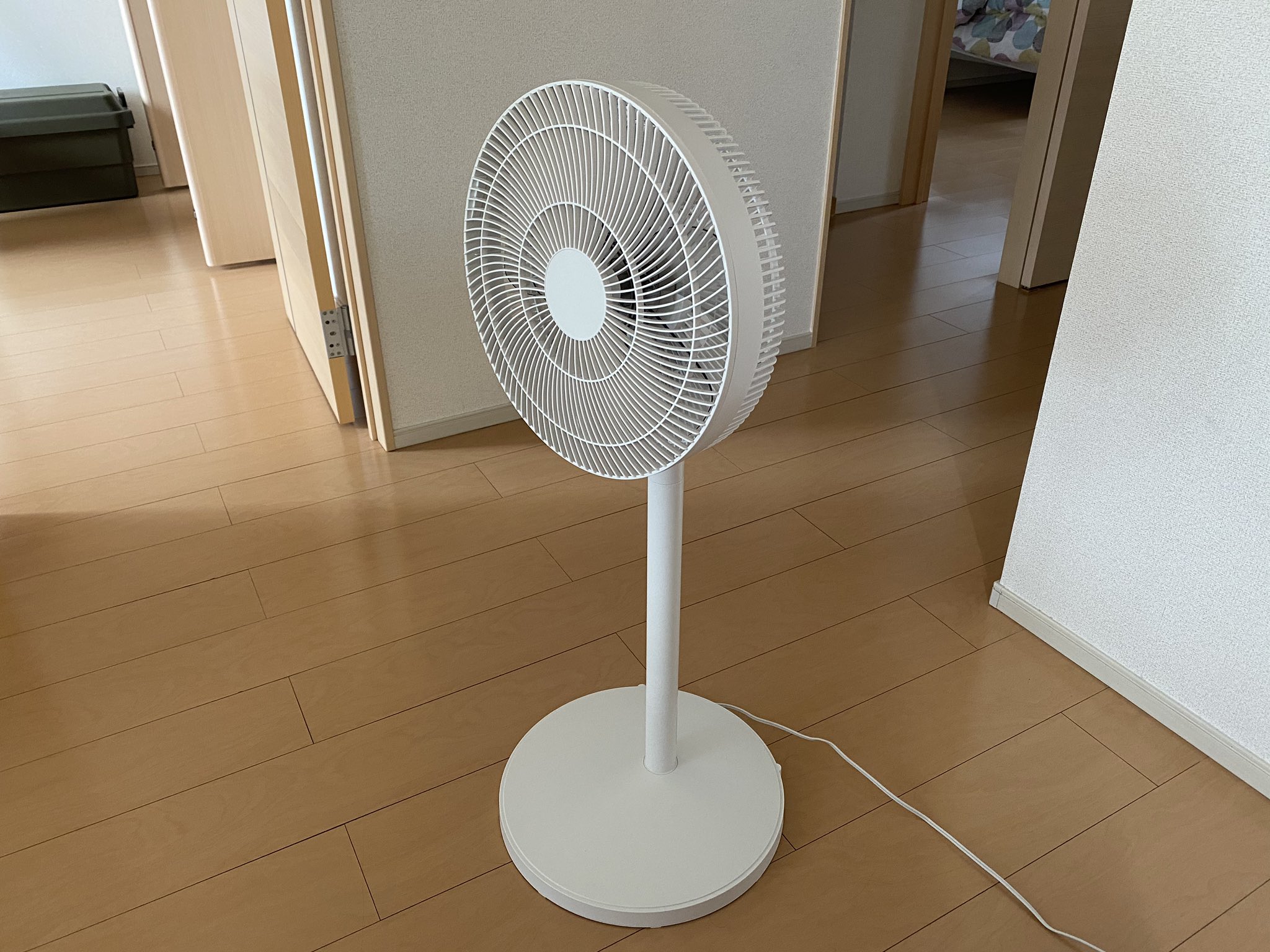 Imosyo7 クソかっこいい扇風機ゲットした コイズミ製扇風機 かっこいい扇風機と言えばバルミューダの扇風機3万円 これ6千円 無印の扇風機より無印風 いい買い物しました 今風のブラックもありました 扇風機 コイズミ T Co Htwza354ub Imosyo7 クソかっこいい扇風機ゲットした コイズミ製扇風機 かっこいい扇風機と言えばバルミューダの扇風機3万円 これ6千円 無印の扇風機より無印風 いい買い物しました 今風のブラックもありました 扇風機 コイズミ T Co Htwza354ub
