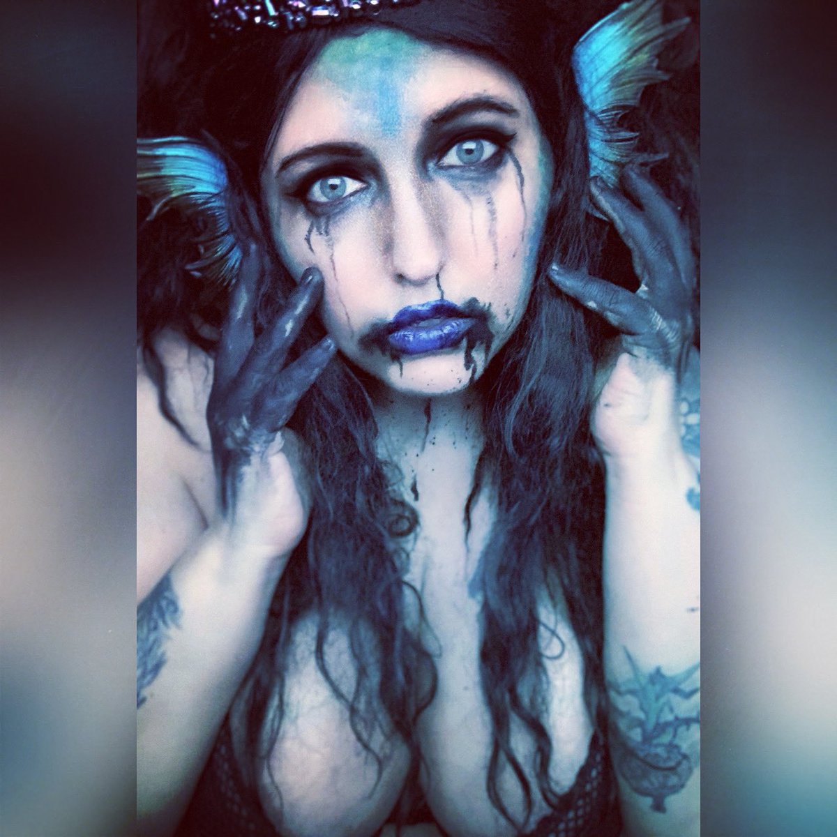 #mermaid for tonight. ..

..
..
 #oilspill #oilspillmermaid #mermaidcosplay #cosplay #mermaidmakeup #siren #sirencosplay #cosplaygirl