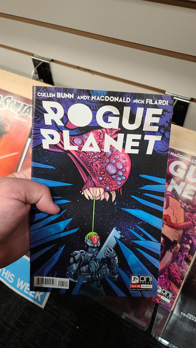 fortressofderek's tweet photo. .@cullenbunn we'd love to interview you on Zoom sometime for our FB page for our LB comic book store! @PulpFictionLB https://t.co/Q8nadRqSSW