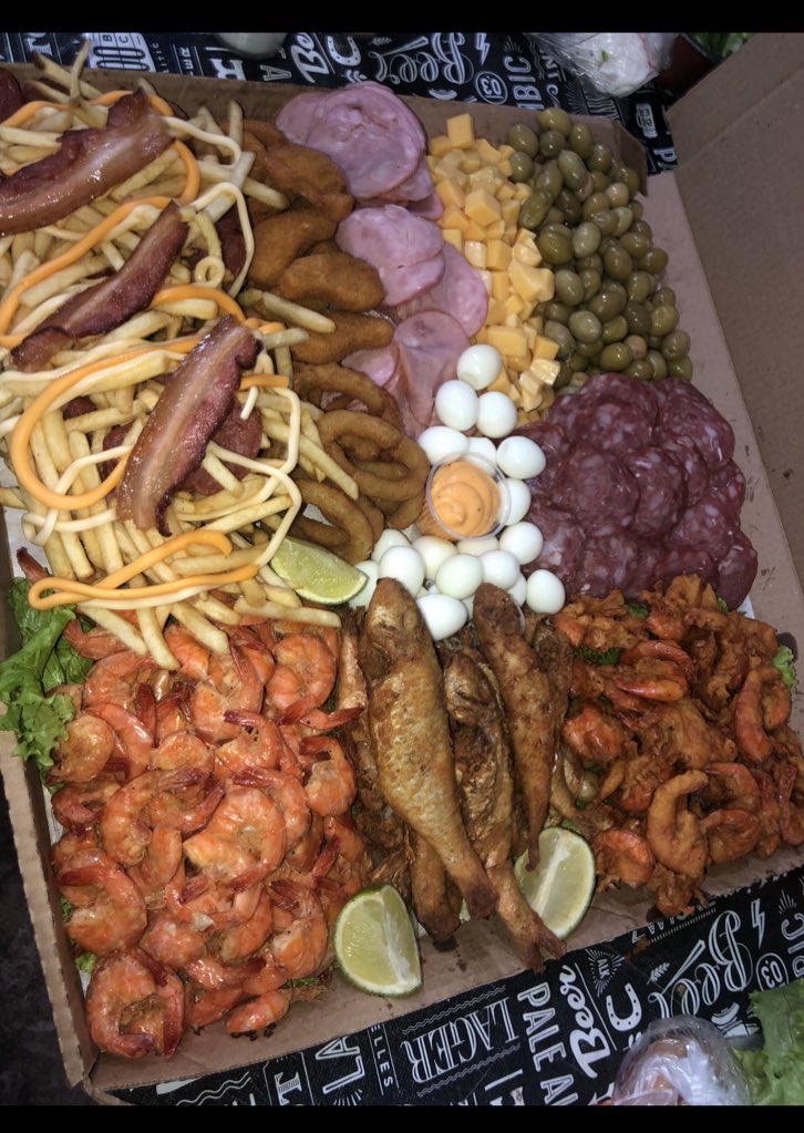 Aquele combo galera com mix de 3 carnes: camarão na chapa, camarão empanado e trilha🤭🍤💭🤸‍♂️🤸‍♂️🤸‍♂️