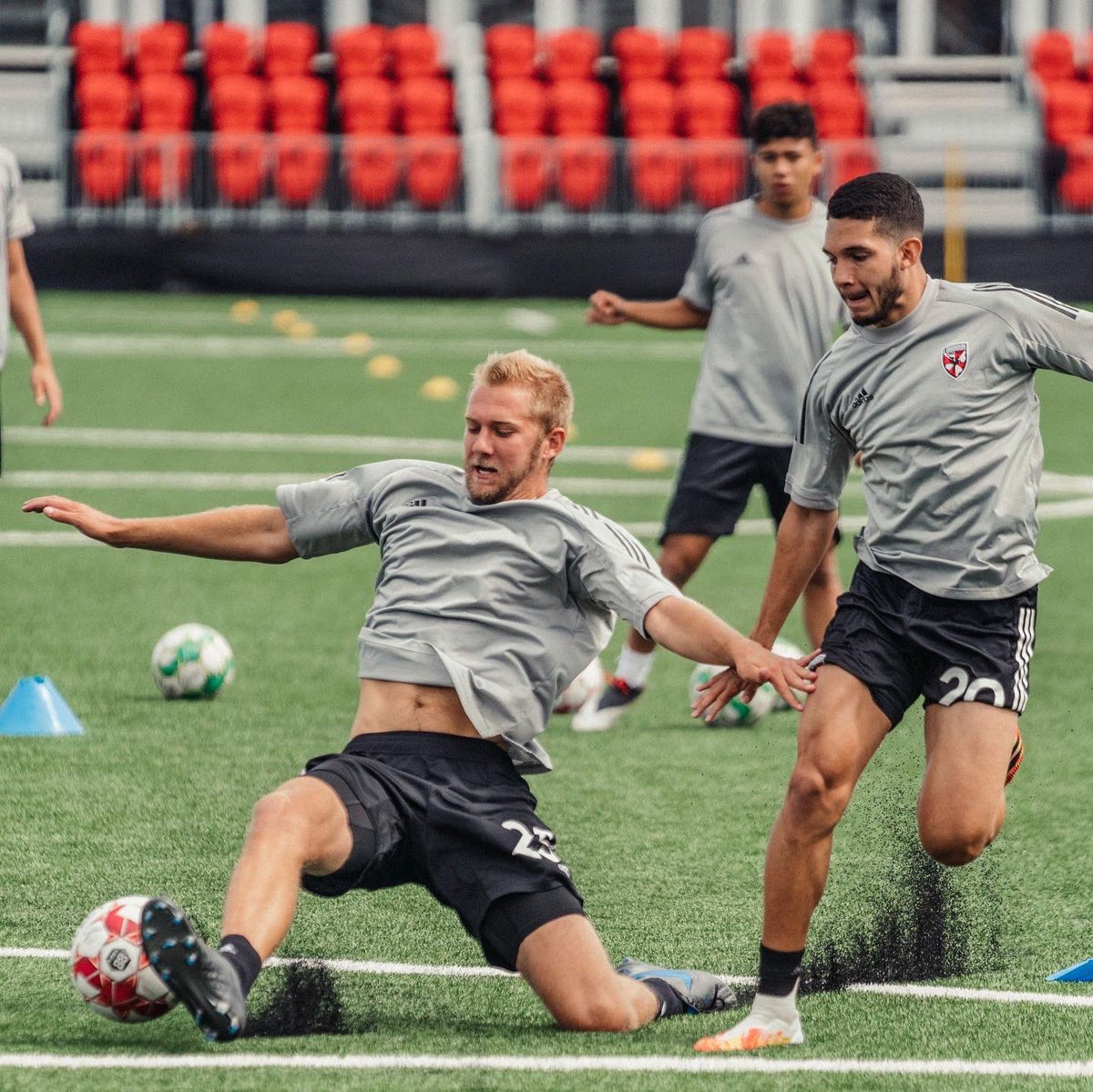 JakeDengler6's tweet photo. ⚽️ = 😄 https://t.co/PlnqCLXkJu