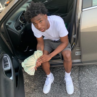 JChop10's tweet photo. #NewProfilePic https://t.co/HOrvVlnIF7