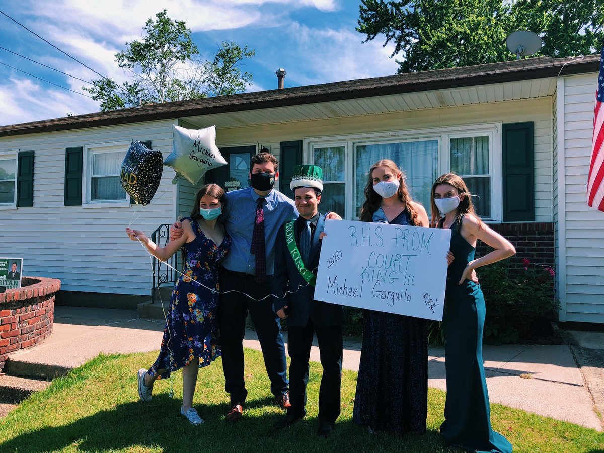 Raritan2020's tweet photo. Congratulations to our Senior Prom Court! Congrats to Bella and Michael on being named Queen and King 👑 https://t.co/Tt96tgWVVP