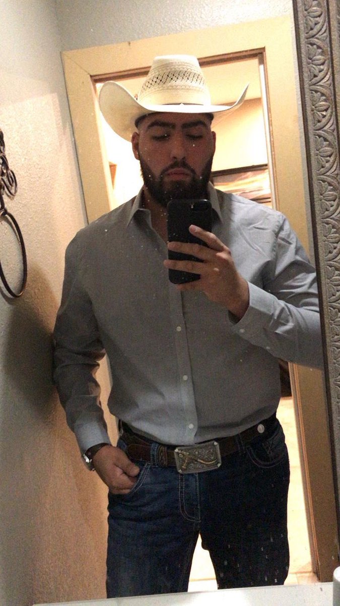 Cejas 🌹 tweet media